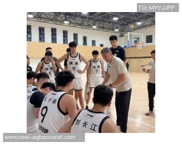 全运会小组赛万孟霖闪耀全场助力上海U22男篮胜中国香港队